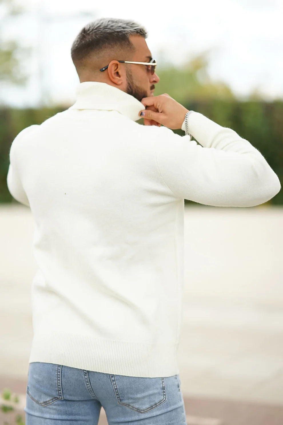 The Leadership White Turtleneck Sweater