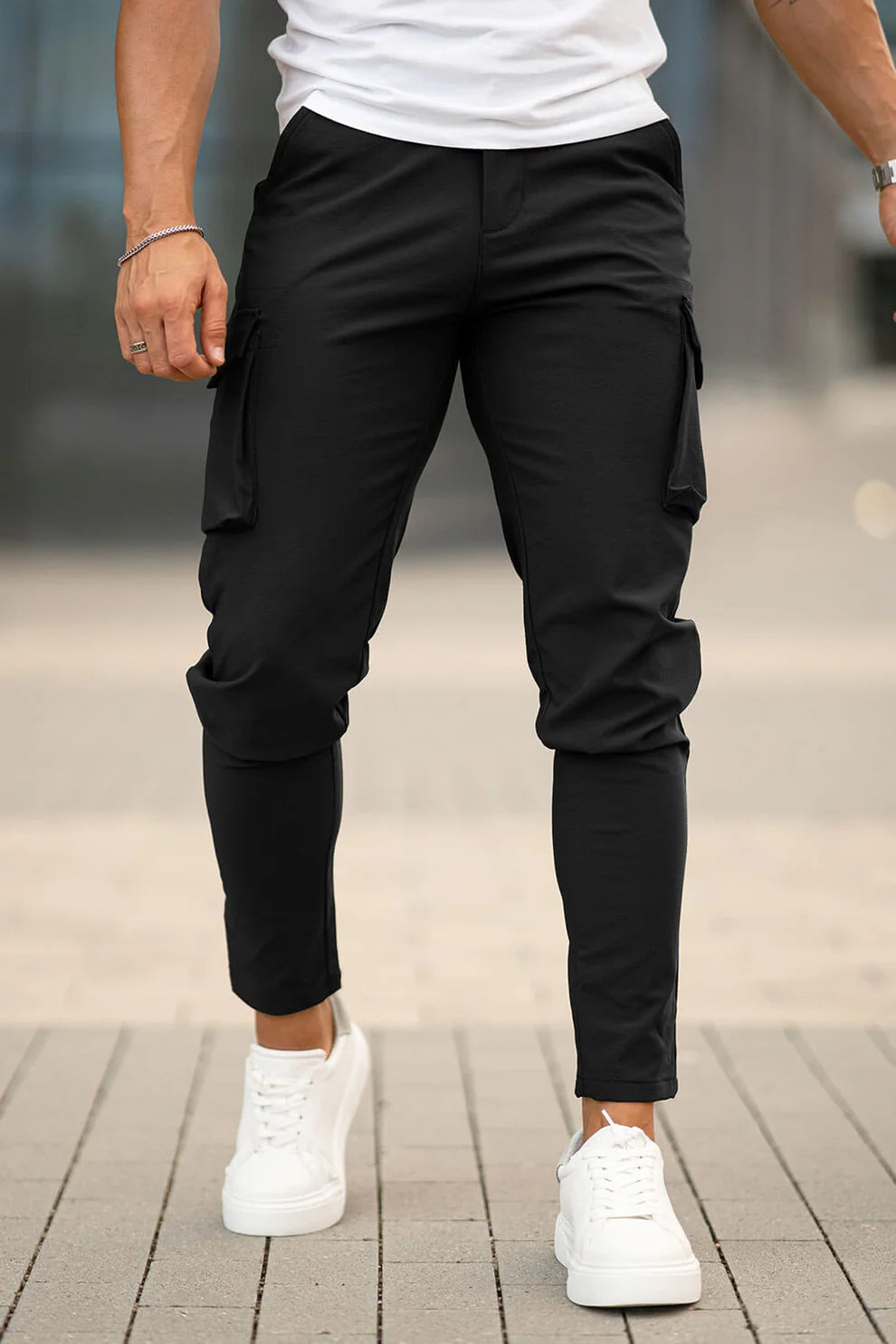 The Dynamic Black Cargo Pants